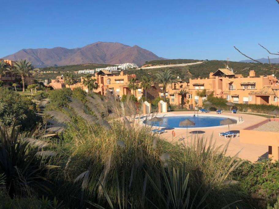 Schoenes Penthouse Mit Meerblick Pura Vida Bahia de Casares 外观 照片
