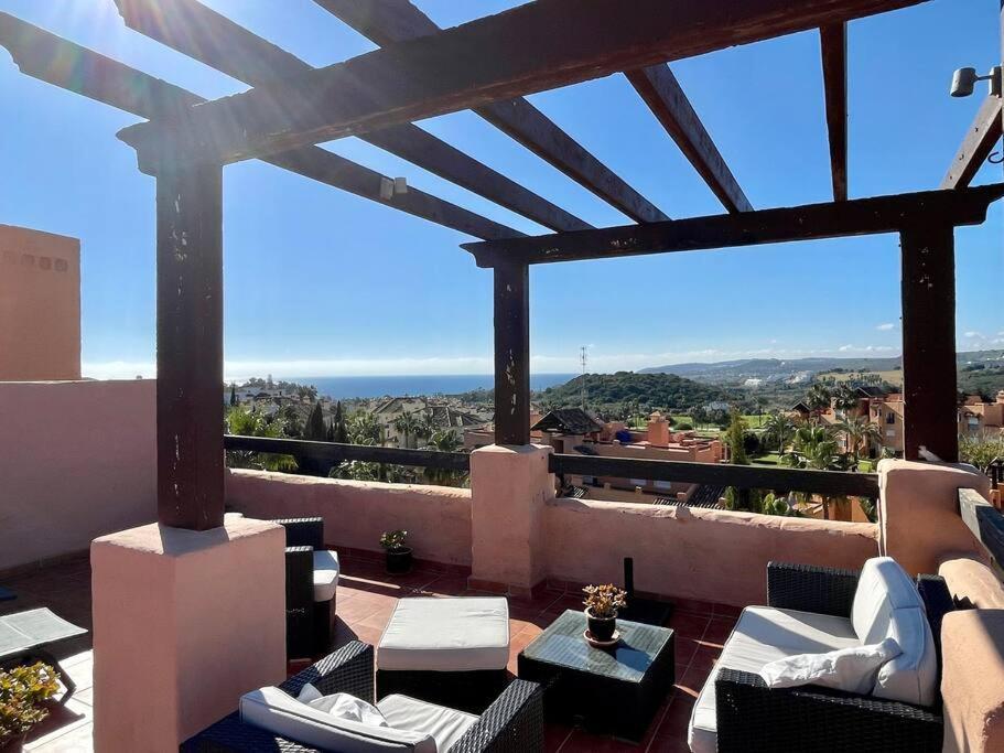 Schoenes Penthouse Mit Meerblick Pura Vida Bahia de Casares 外观 照片