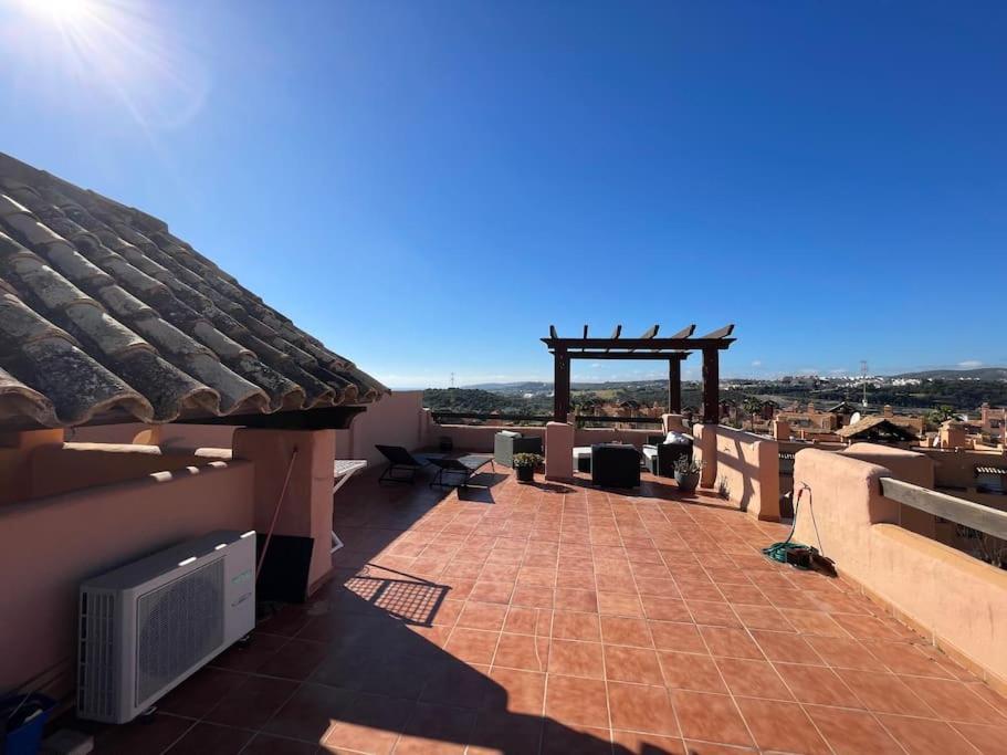 Schoenes Penthouse Mit Meerblick Pura Vida Bahia de Casares 外观 照片